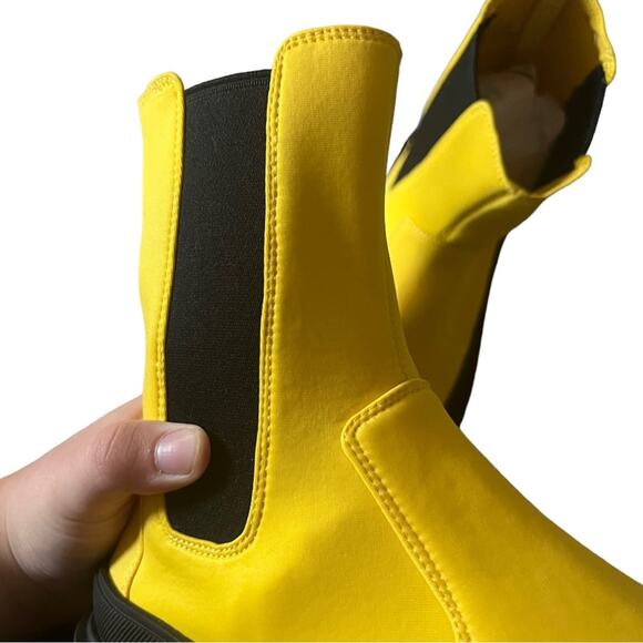 Jeffrey Campbell Tough Guy Lug Sole Ankle Pull On Yellow Boots Size 8 - Picture 8 of 11